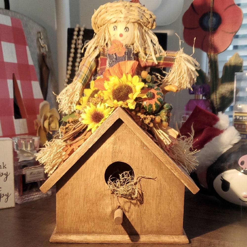 🦃Rustic Brown Scarecrow Birdhouse Decor